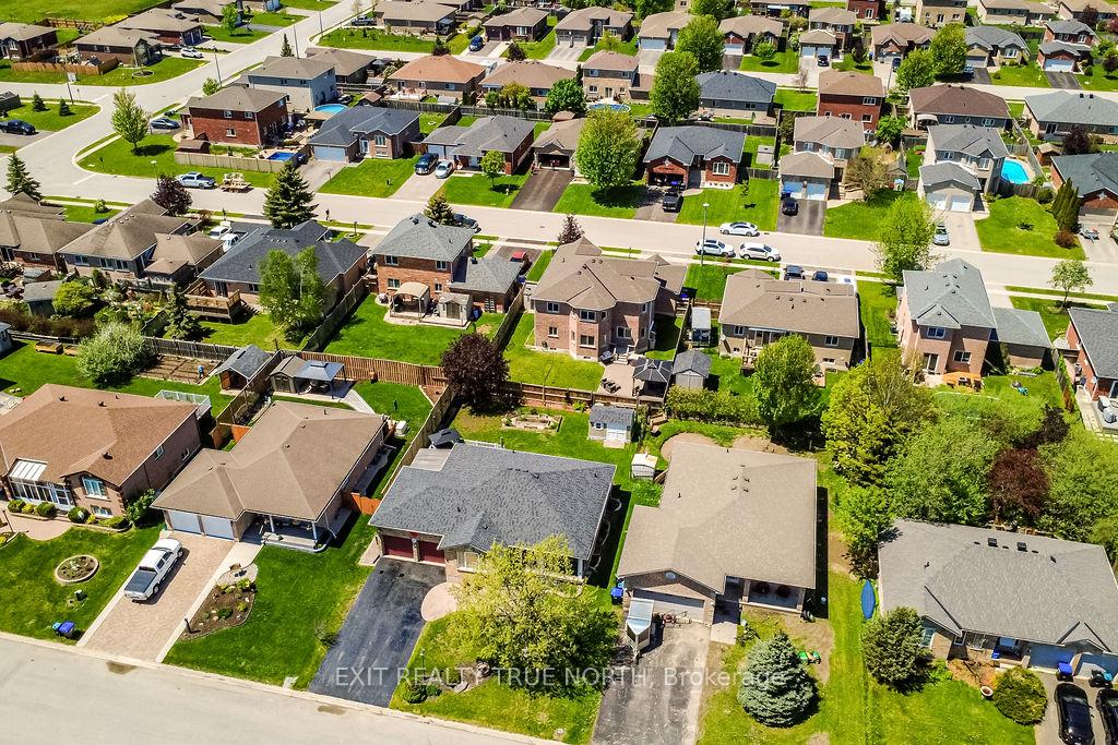 Photo 41 of 32 Graham Street, Springwater, Elmvale — HOMEH