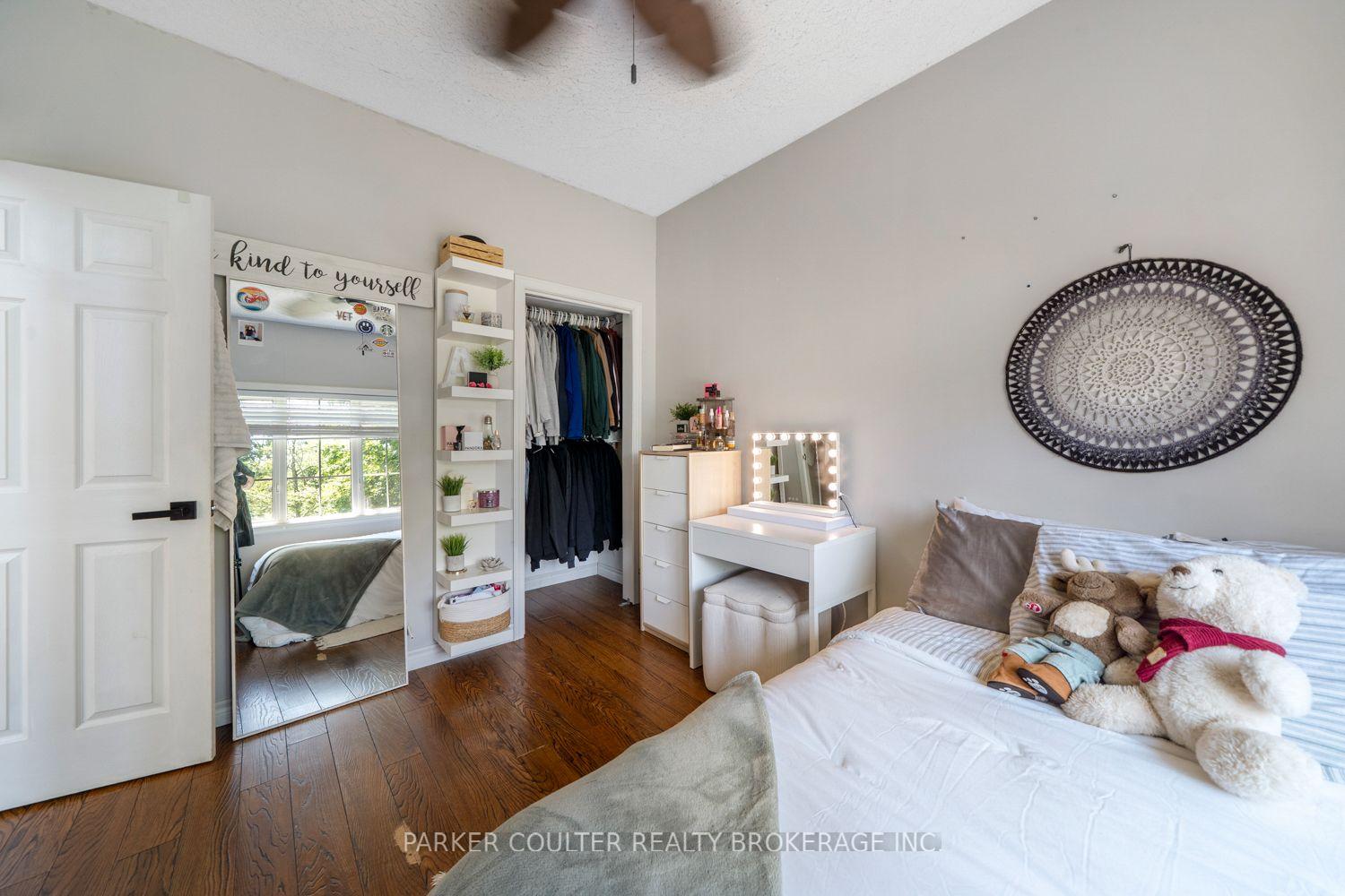 Photo 24 of 12 Mariposa Crescent, Oro-Medonte, Rural Oro-Medonte — HOMEH