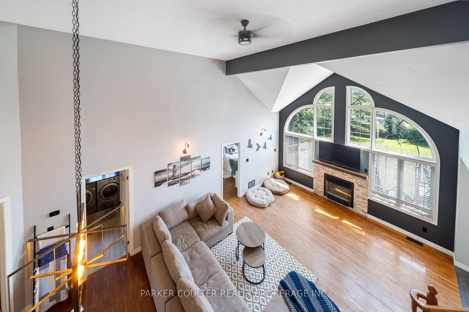 Photo 27 of 12 Mariposa Crescent, Oro-Medonte, Rural Oro-Medonte — HOMEH