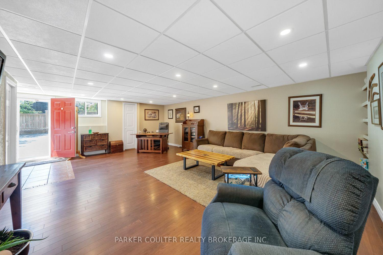 Photo 29 of 12 Mariposa Crescent, Oro-Medonte, Rural Oro-Medonte — HOMEH
