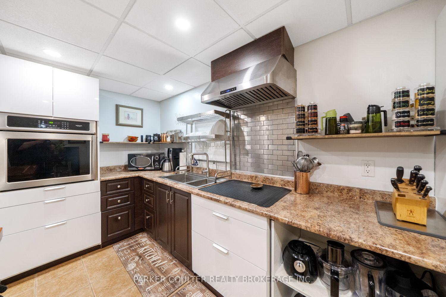 Photo 37 of 12 Mariposa Crescent, Oro-Medonte, Rural Oro-Medonte — HOMEH