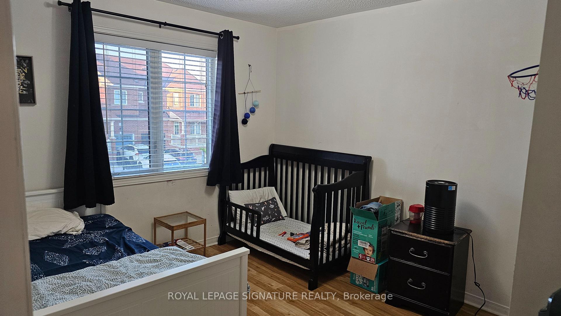 Photo 14 of Unit Upper, 8 Natronia Trail, Brampton, Bram East — HOMEH