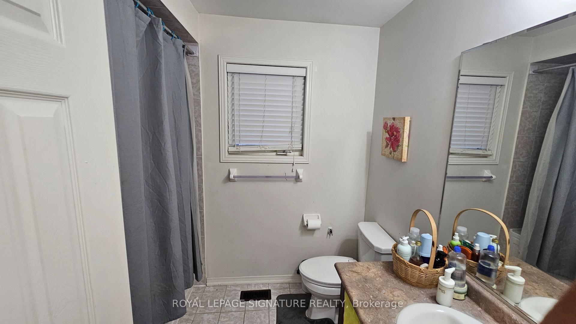 Photo 17 of Unit Upper, 8 Natronia Trail, Brampton, Bram East — HOMEH