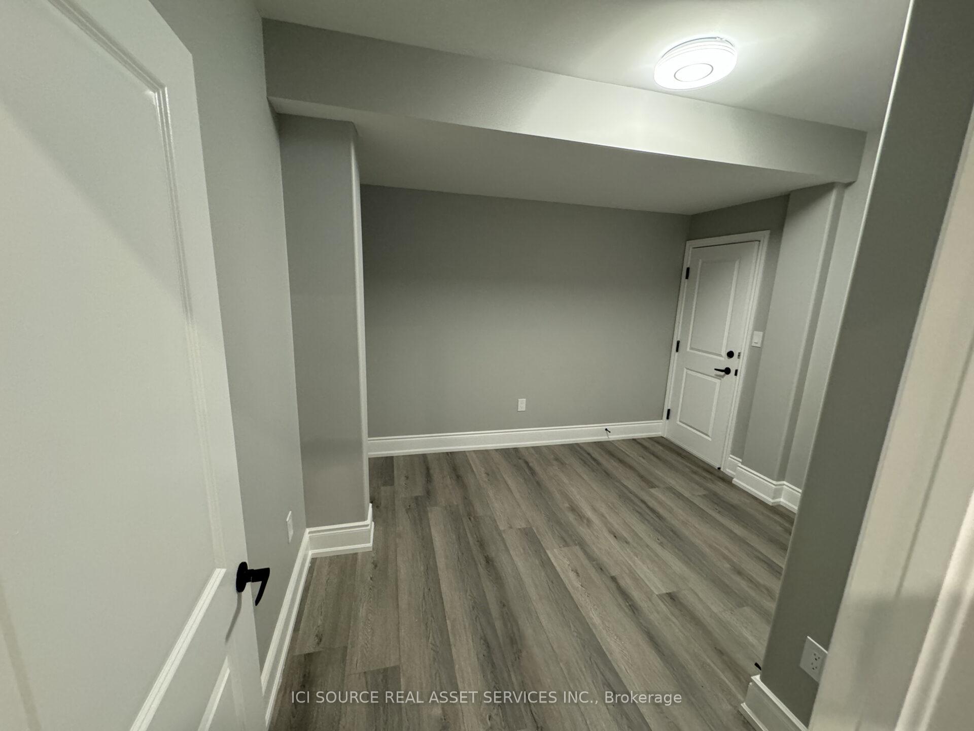 Front of Unit Basement, 453 Thornborrow Court