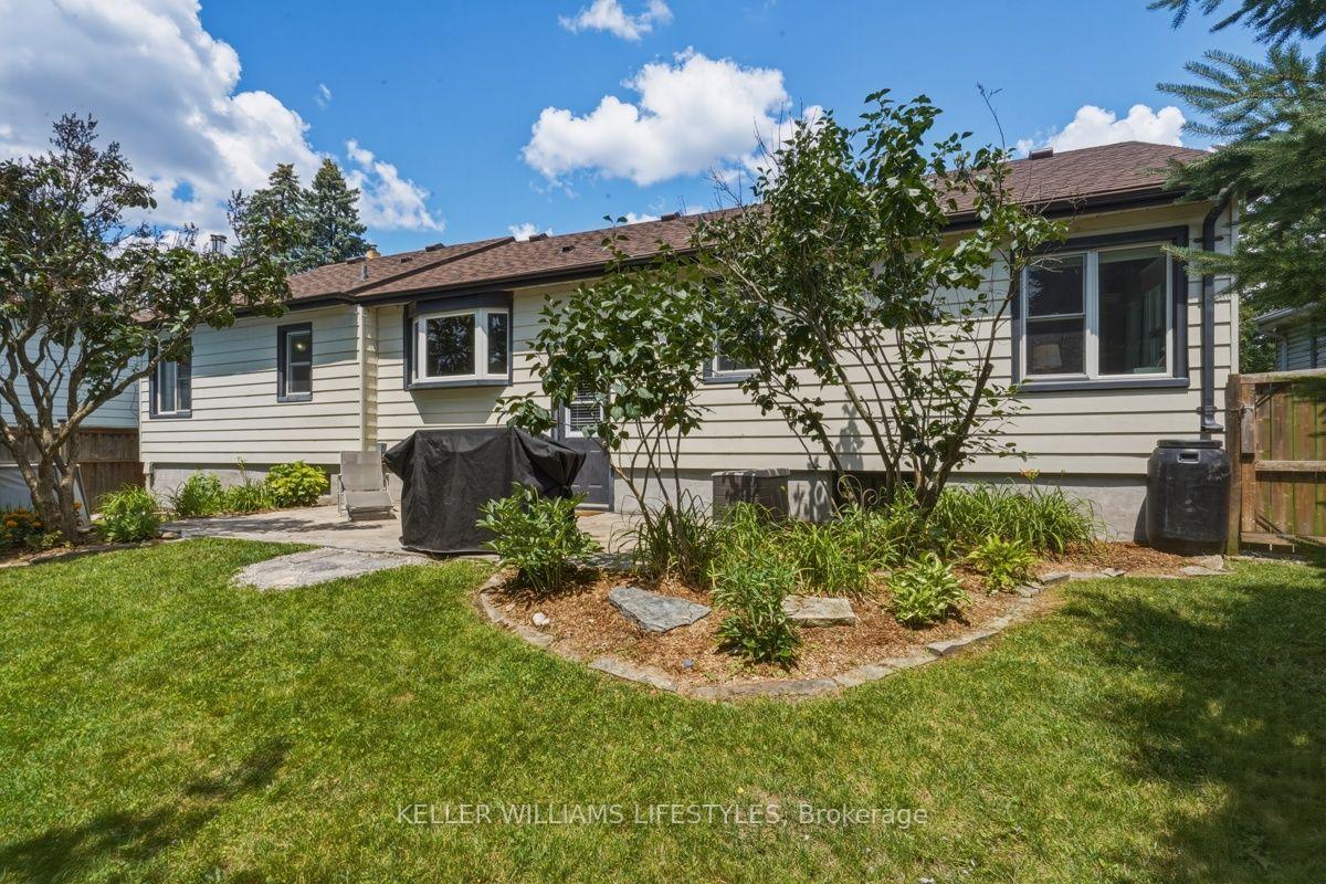 Photo 15 of 619 Eden Avenue, London, South R — HOMEH