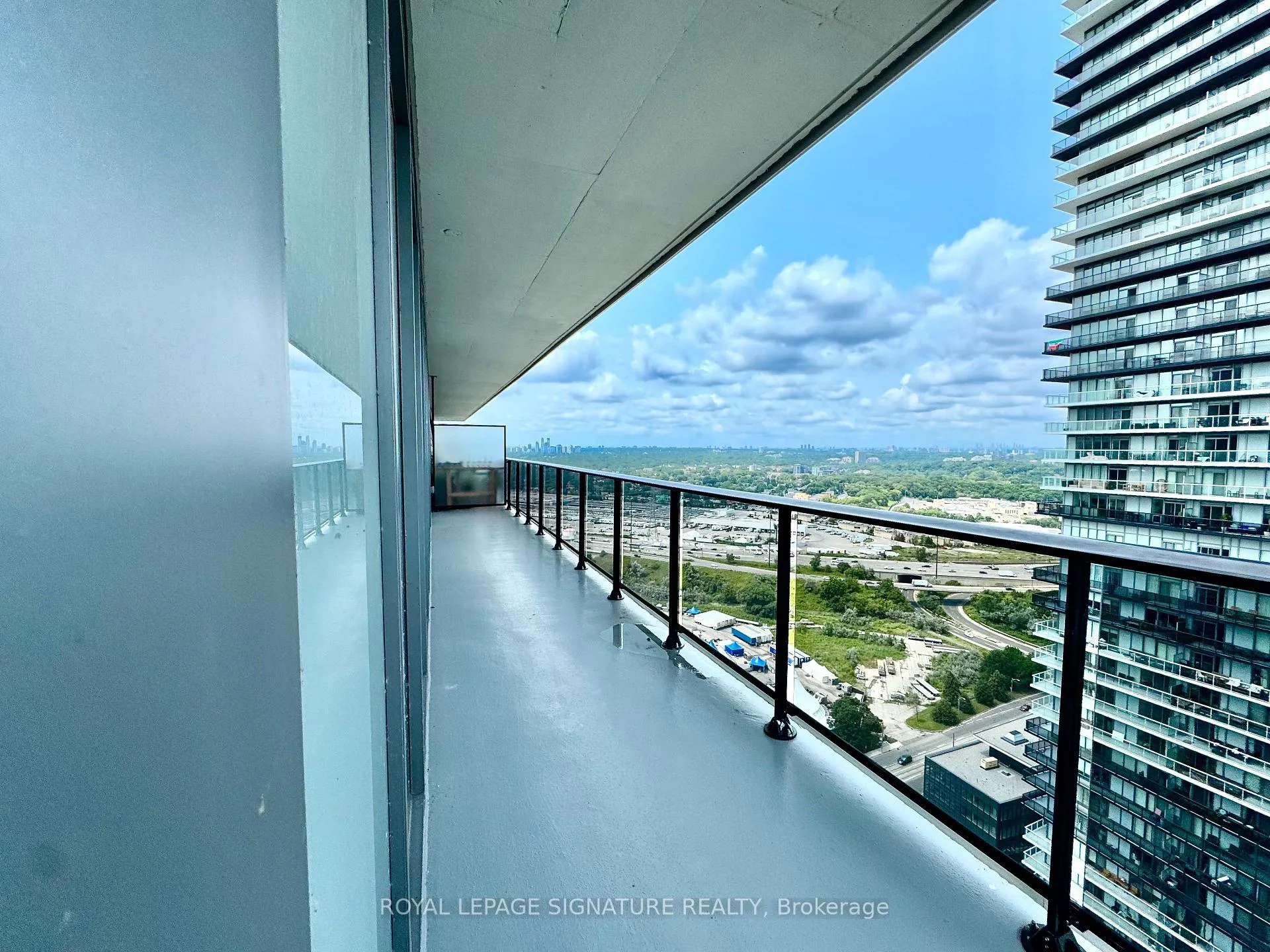 Photo 9 of Unit 3204, 70 Annie Craig Drive, Etobicoke, Mimico — HOMEH