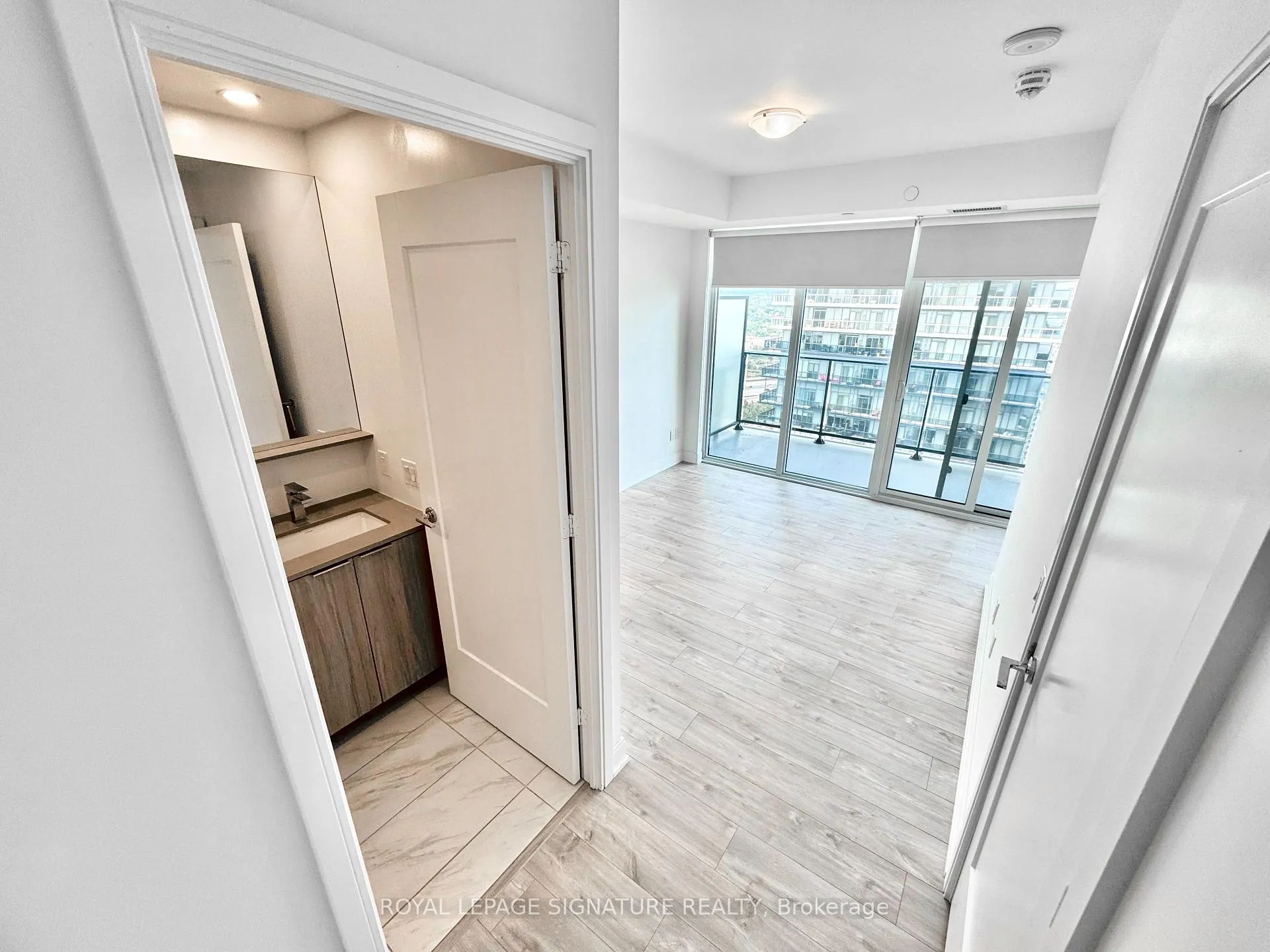 Photo 14 of Unit 3204, 70 Annie Craig Drive, Etobicoke, Mimico — HOMEH