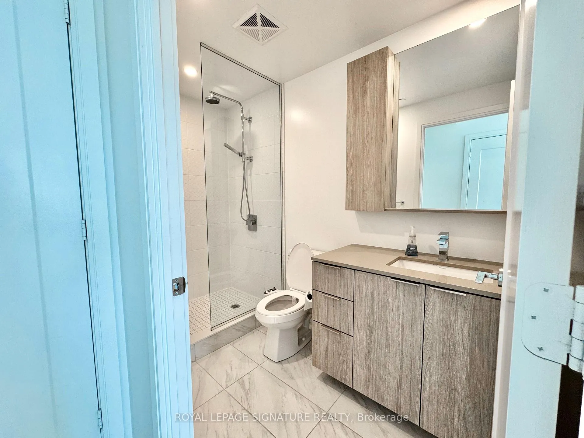 Photo 15 of Unit 3204, 70 Annie Craig Drive, Etobicoke, Mimico — HOMEH