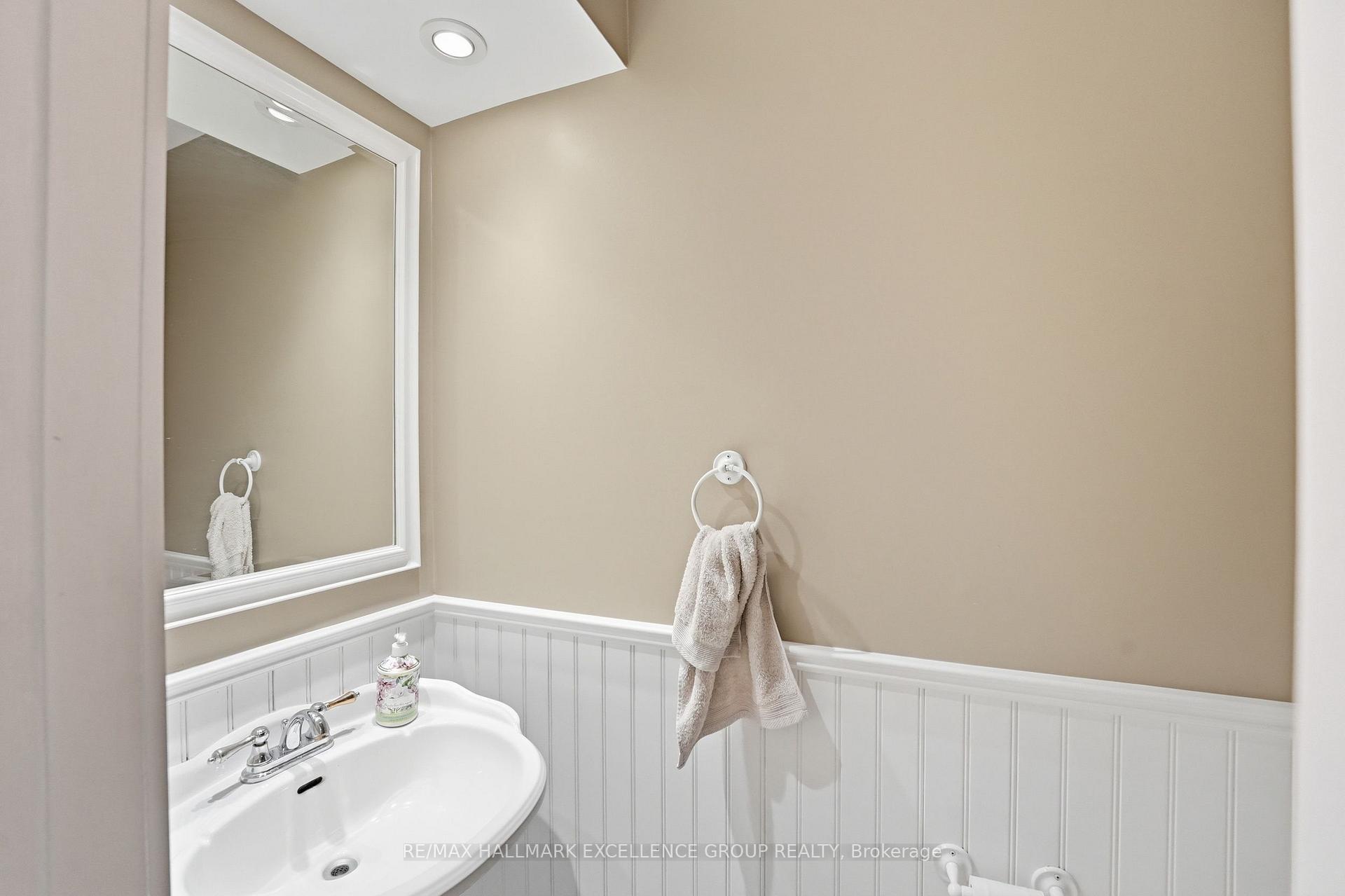 Photo 23 of 6126 Vineyard Drive, Ottawa, Convent Glen — HOMEH