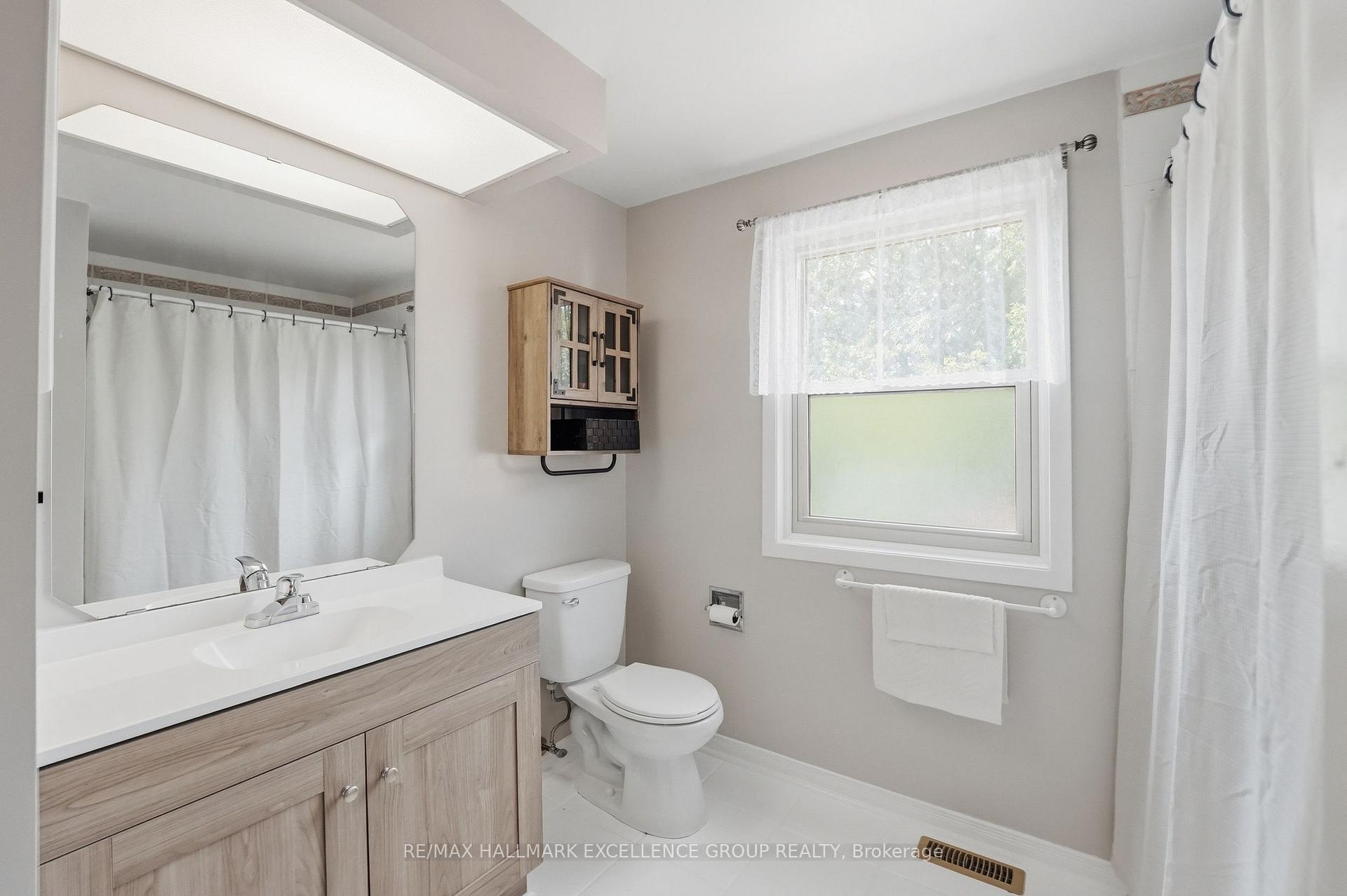 Photo 34 of 6126 Vineyard Drive, Ottawa, Convent Glen — HOMEH