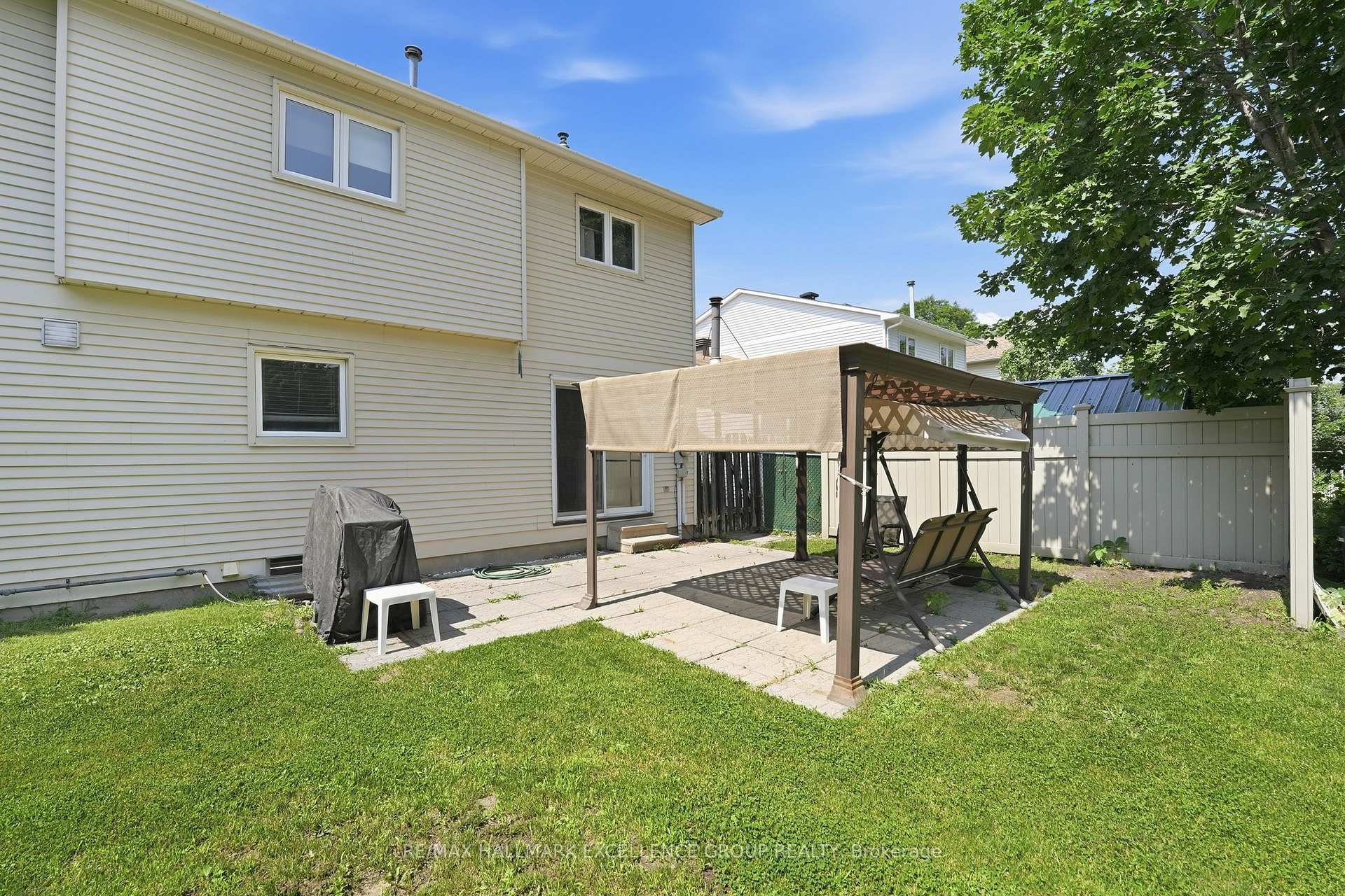 Photo 39 of 6126 Vineyard Drive, Ottawa, Convent Glen — HOMEH