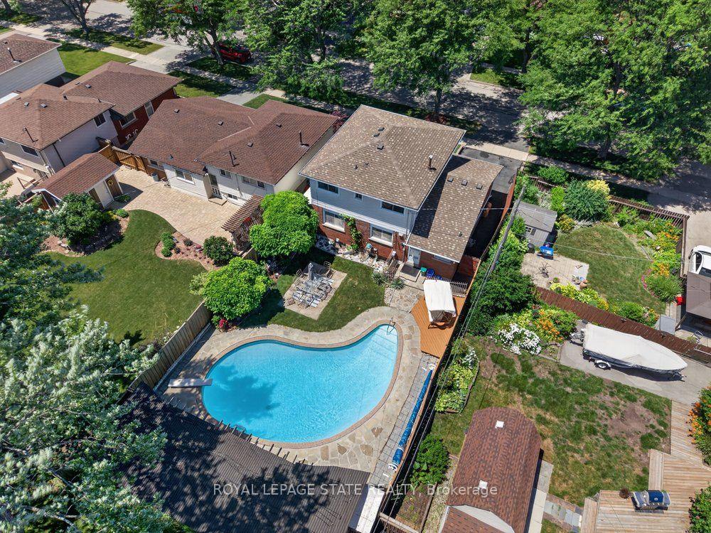 Photo 1 of 2440 Cyprus Avenue, Burlington, Mountainside — HOMEH
