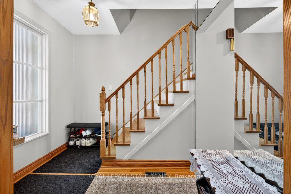 Photo 10 of 2440 Cyprus Avenue, Burlington, Mountainside — HOMEH