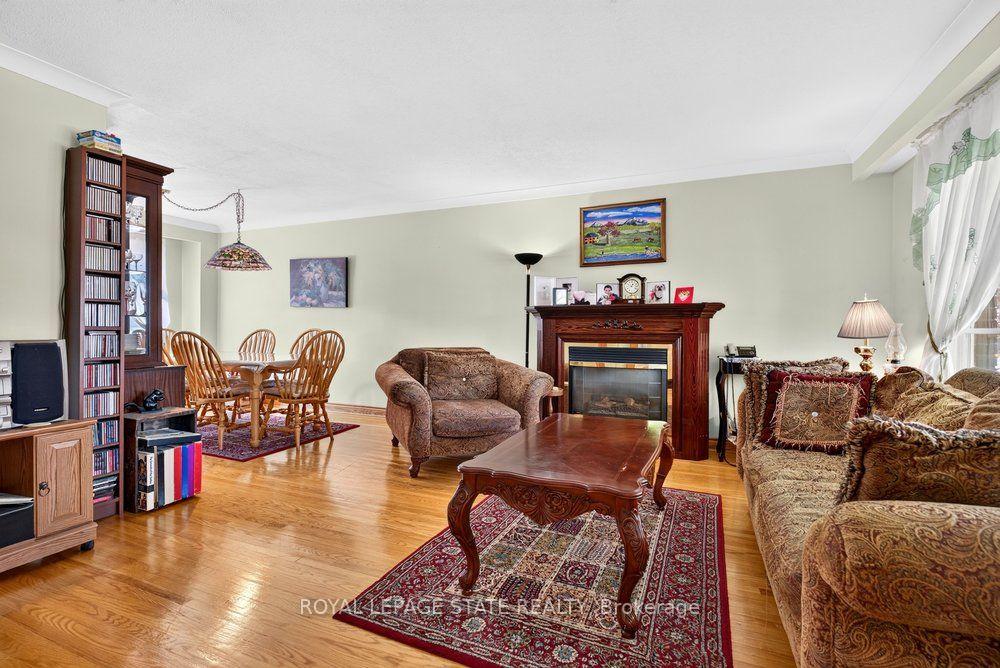 Photo 12 of 2440 Cyprus Avenue, Burlington, Mountainside — HOMEH