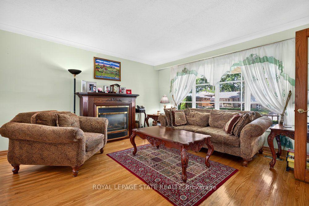 Photo 13 of 2440 Cyprus Avenue, Burlington, Mountainside — HOMEH