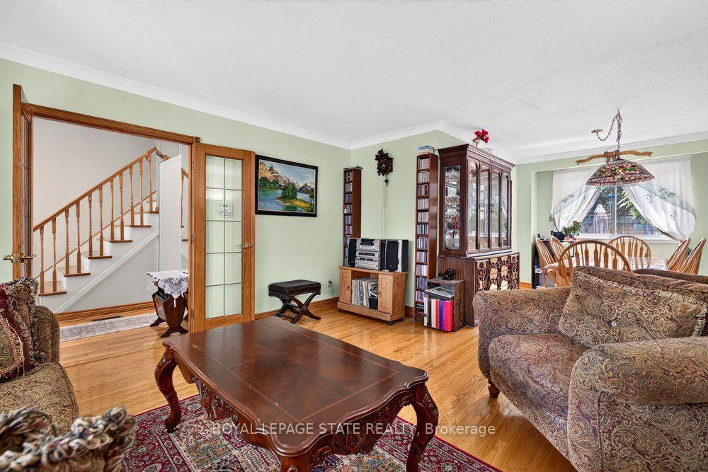 Photo 14 of 2440 Cyprus Avenue, Burlington, Mountainside — HOMEH