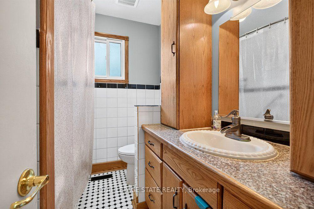 Photo 24 of 2440 Cyprus Avenue, Burlington, Mountainside — HOMEH