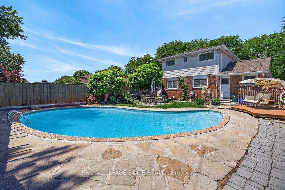 Photo 28 of 2440 Cyprus Avenue, Burlington, Mountainside — HOMEH