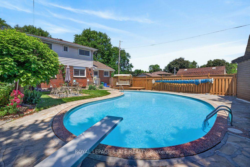 Photo 30 of 2440 Cyprus Avenue, Burlington, Mountainside — HOMEH