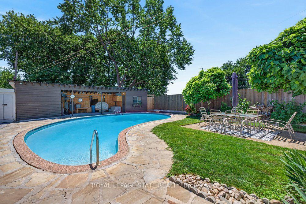 Photo 34 of 2440 Cyprus Avenue, Burlington, Mountainside — HOMEH