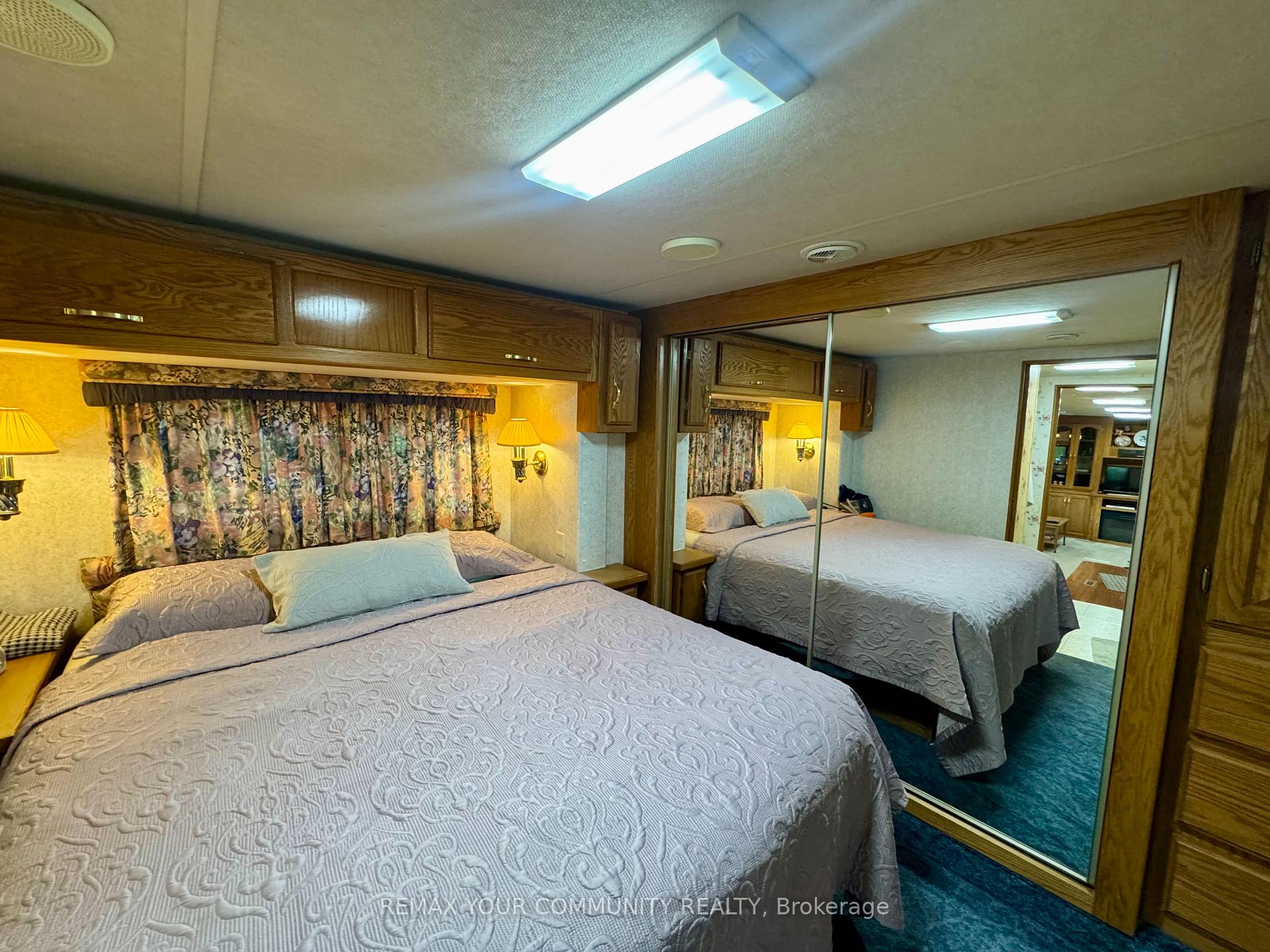 Photo 10 of Unit 33, 285 Crydermans Side Road, Georgina, Baldwin — HOMEH