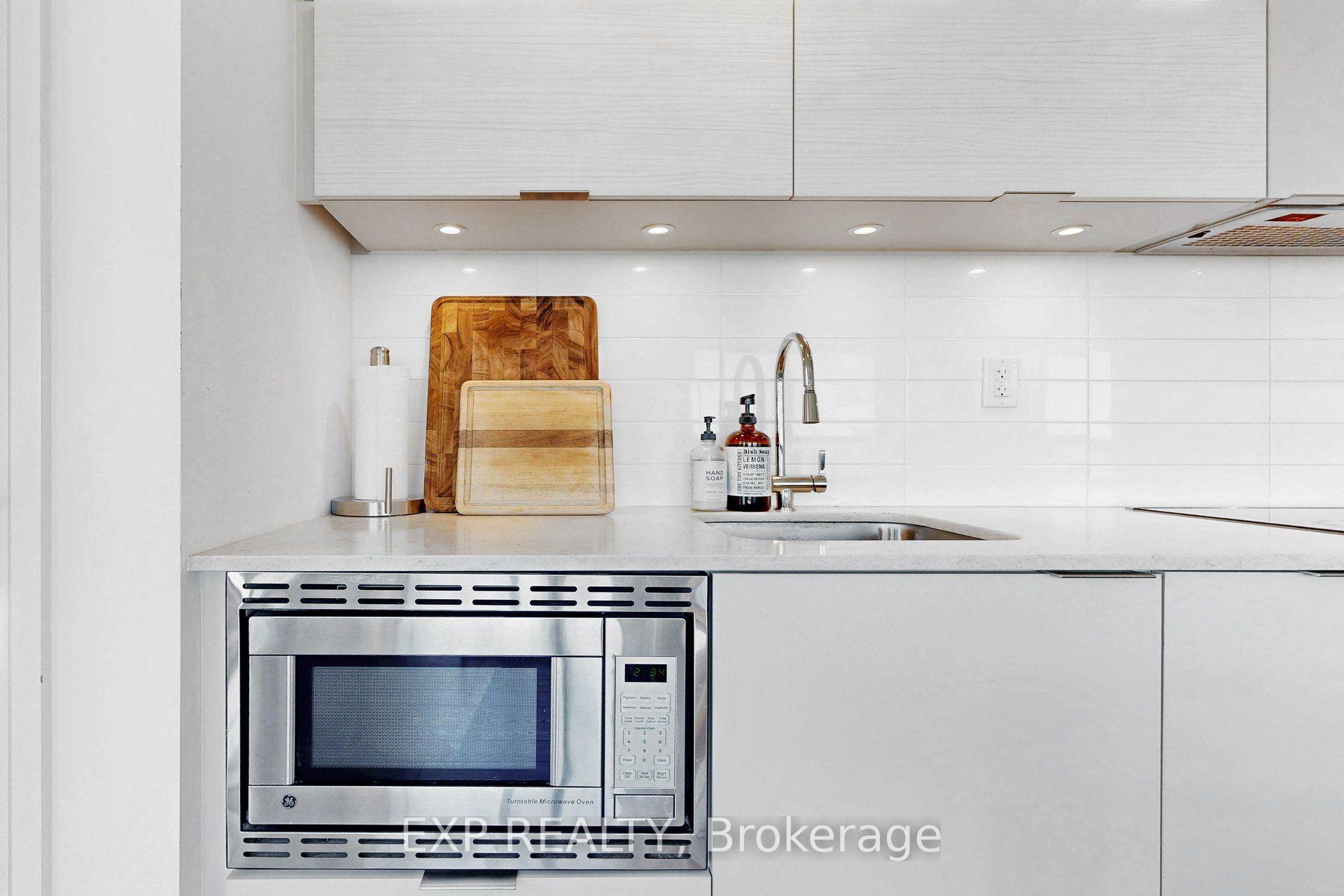 Photo 14 of Unit 609, 20 Thomas Riley Road W, Etobicoke, Islington-City Centre West — HOMEH
