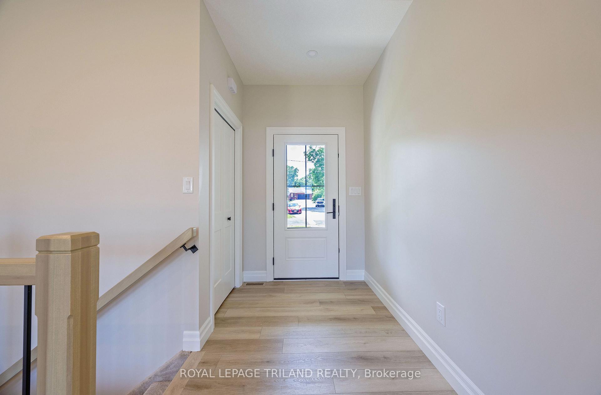 Photo 2 of 193 Catherine Street, North Middlesex, Parkhill — HOMEH