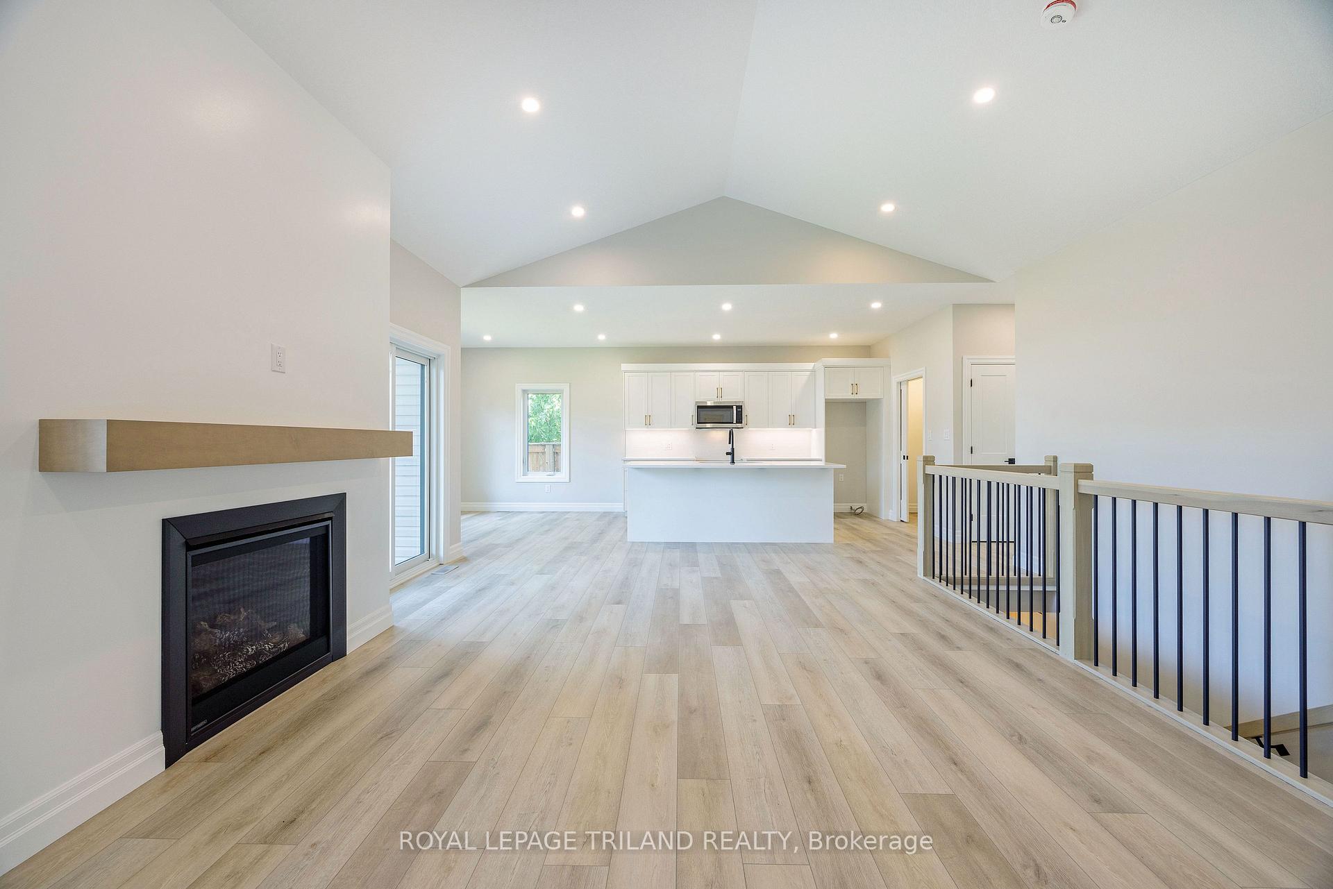 Photo 5 of 193 Catherine Street, North Middlesex, Parkhill — HOMEH