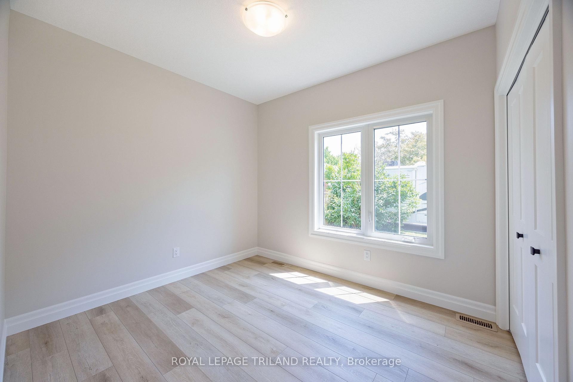 Photo 15 of 193 Catherine Street, North Middlesex, Parkhill — HOMEH