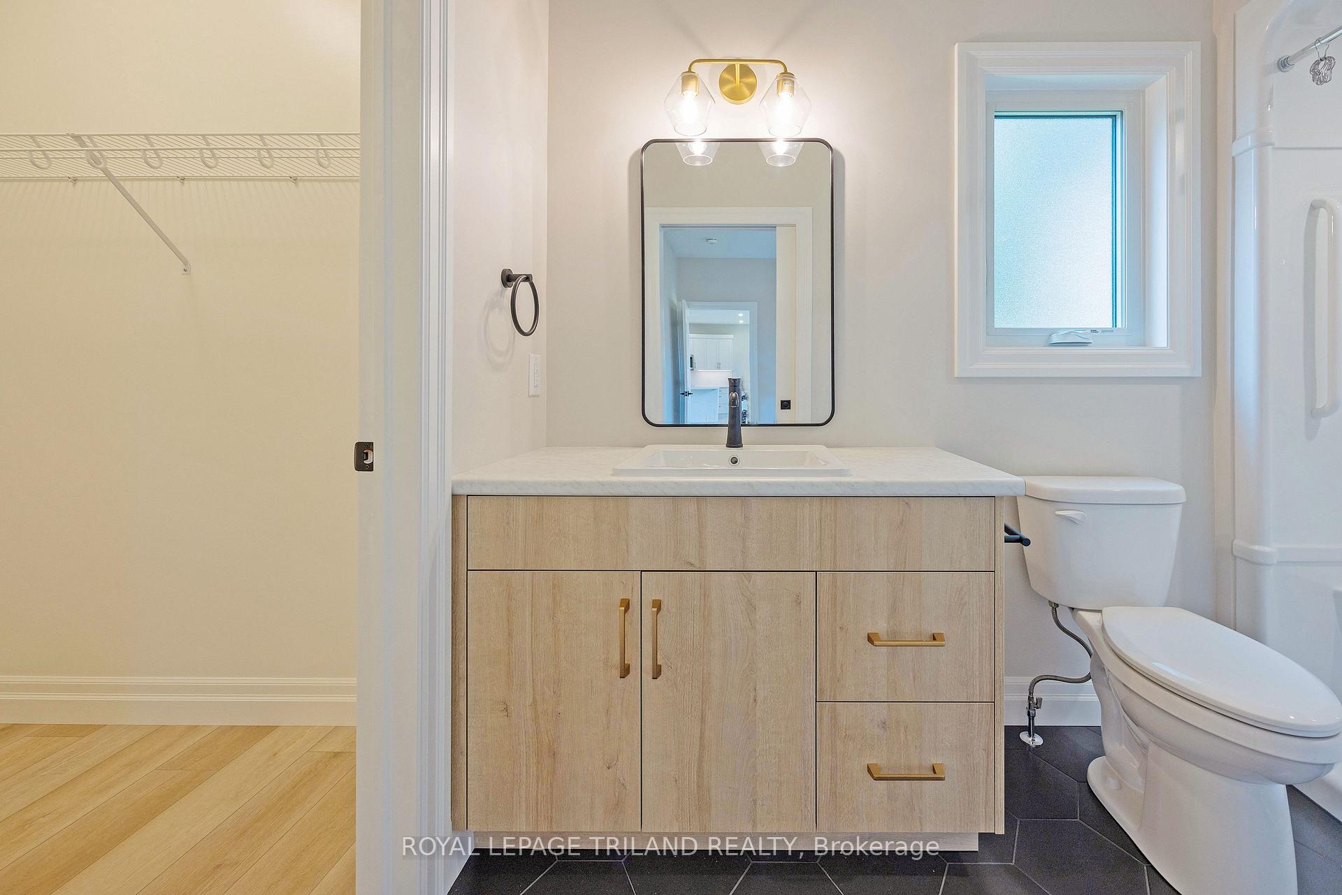 Photo 21 of 193 Catherine Street, North Middlesex, Parkhill — HOMEH