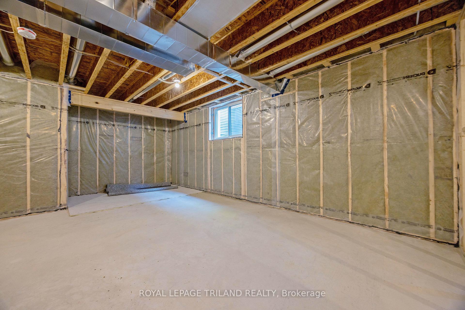 Photo 29 of 193 Catherine Street, North Middlesex, Parkhill — HOMEH