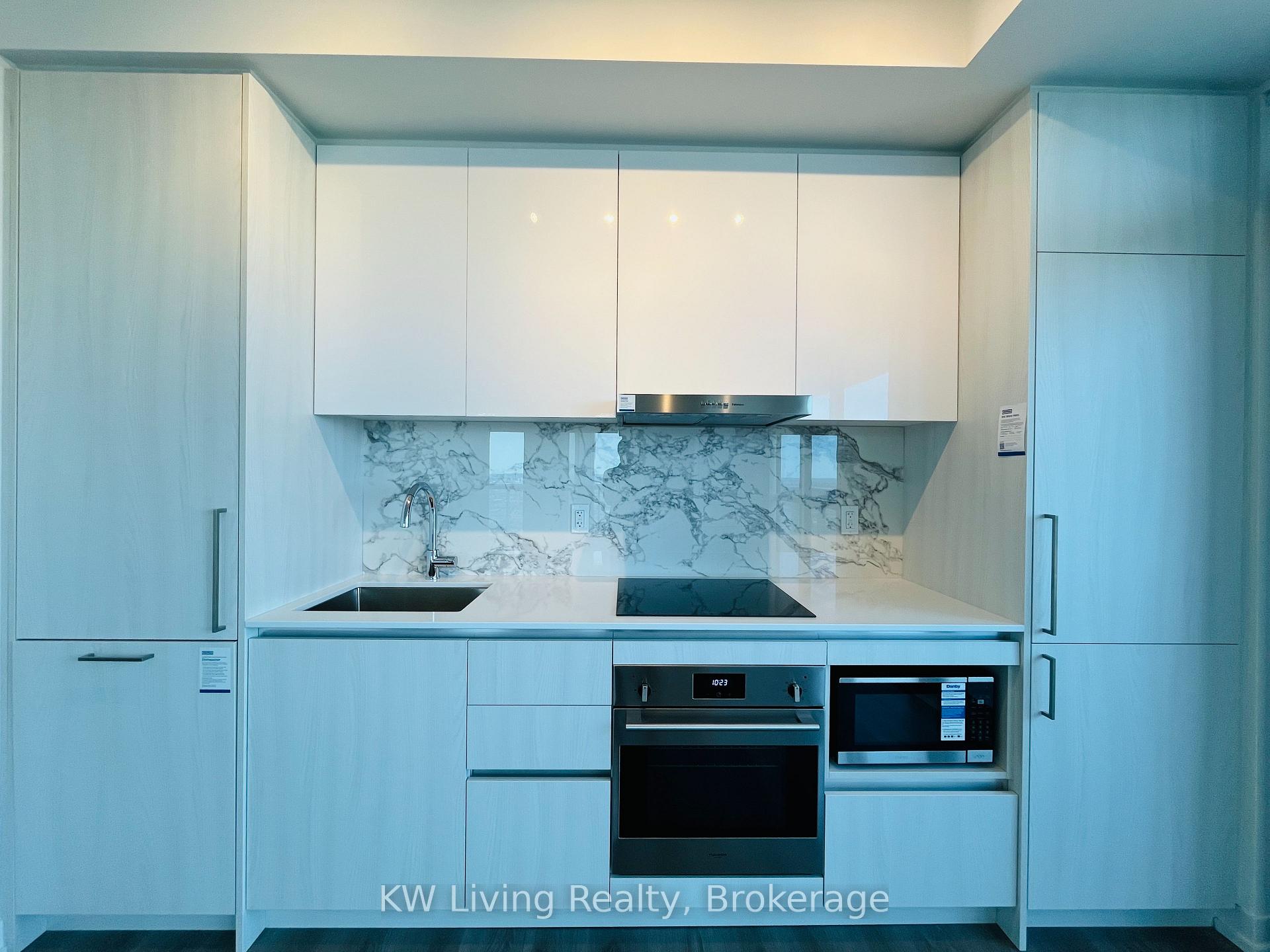 Photo 4 of Unit 5009, 225 Commerce Street, Vaughan, Vaughan Corporate Centre — HOMEH