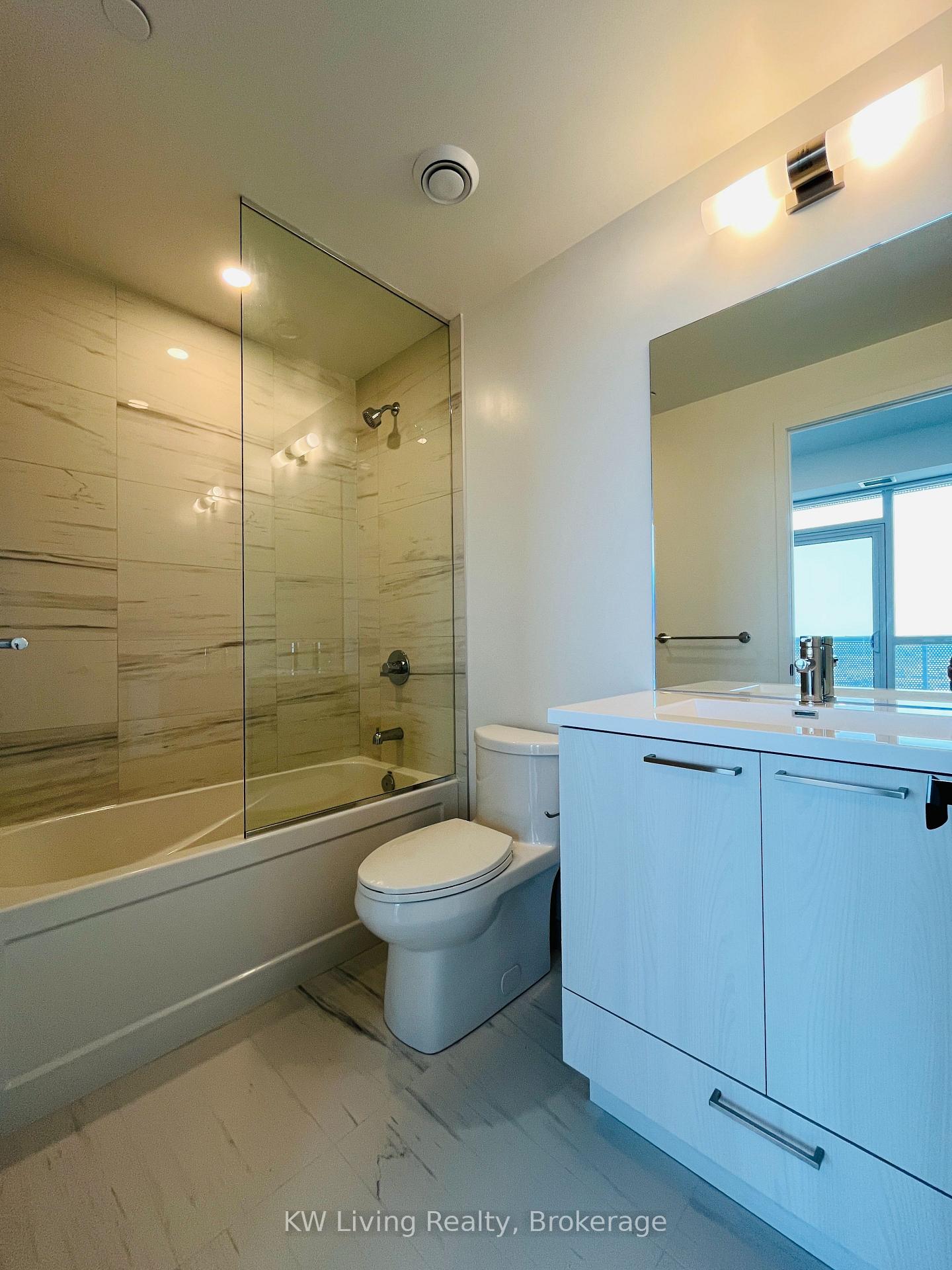Photo 8 of Unit 5009, 225 Commerce Street, Vaughan, Vaughan Corporate Centre — HOMEH