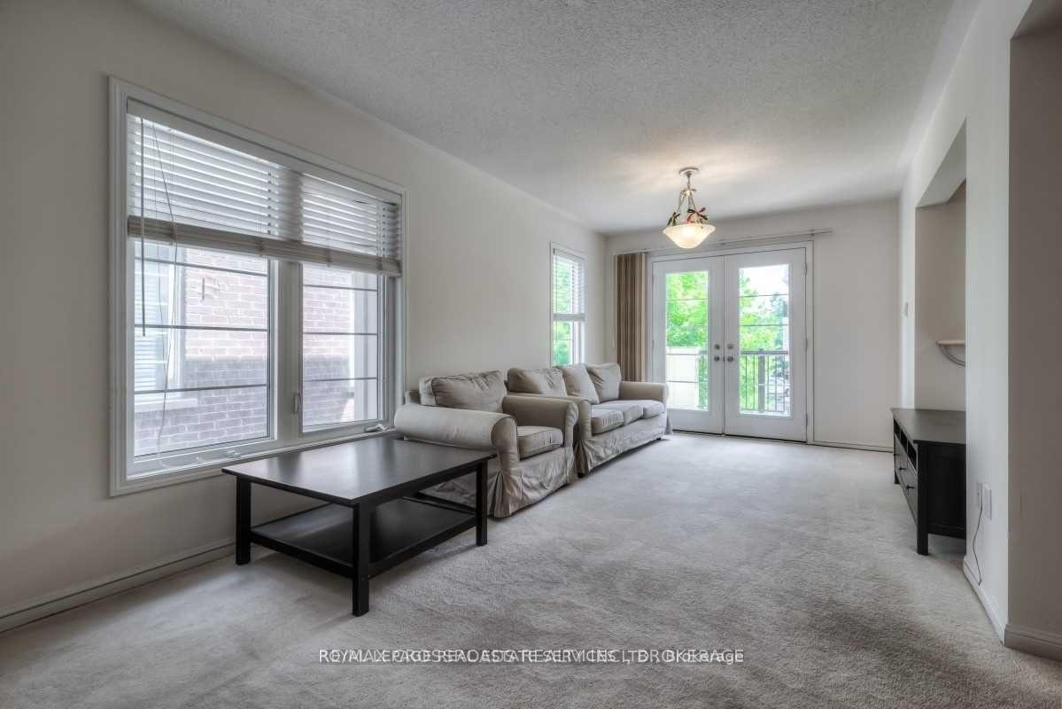 Photo 2 of 58 Howe Avenue, Scarborough, Clairlea-Birchmount — HOMEH
