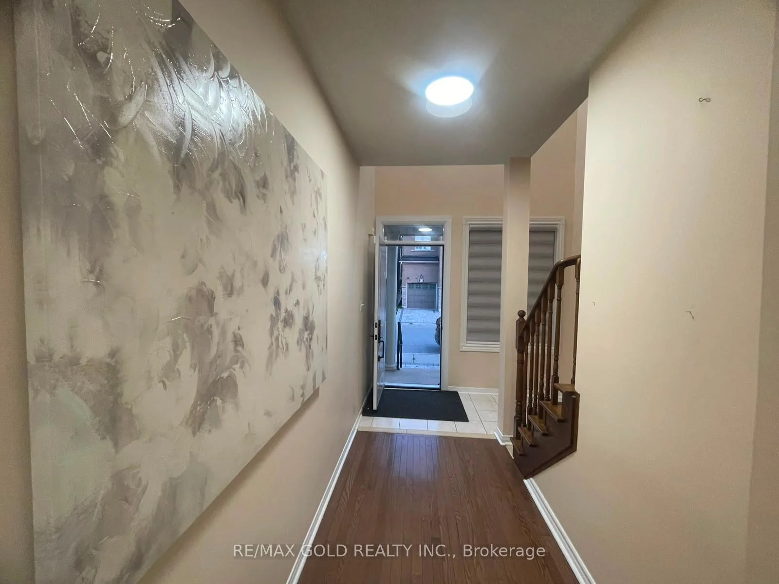 Photo 6 of 20 Kincaid Lane, Markham, Middlefield — HOMEH
