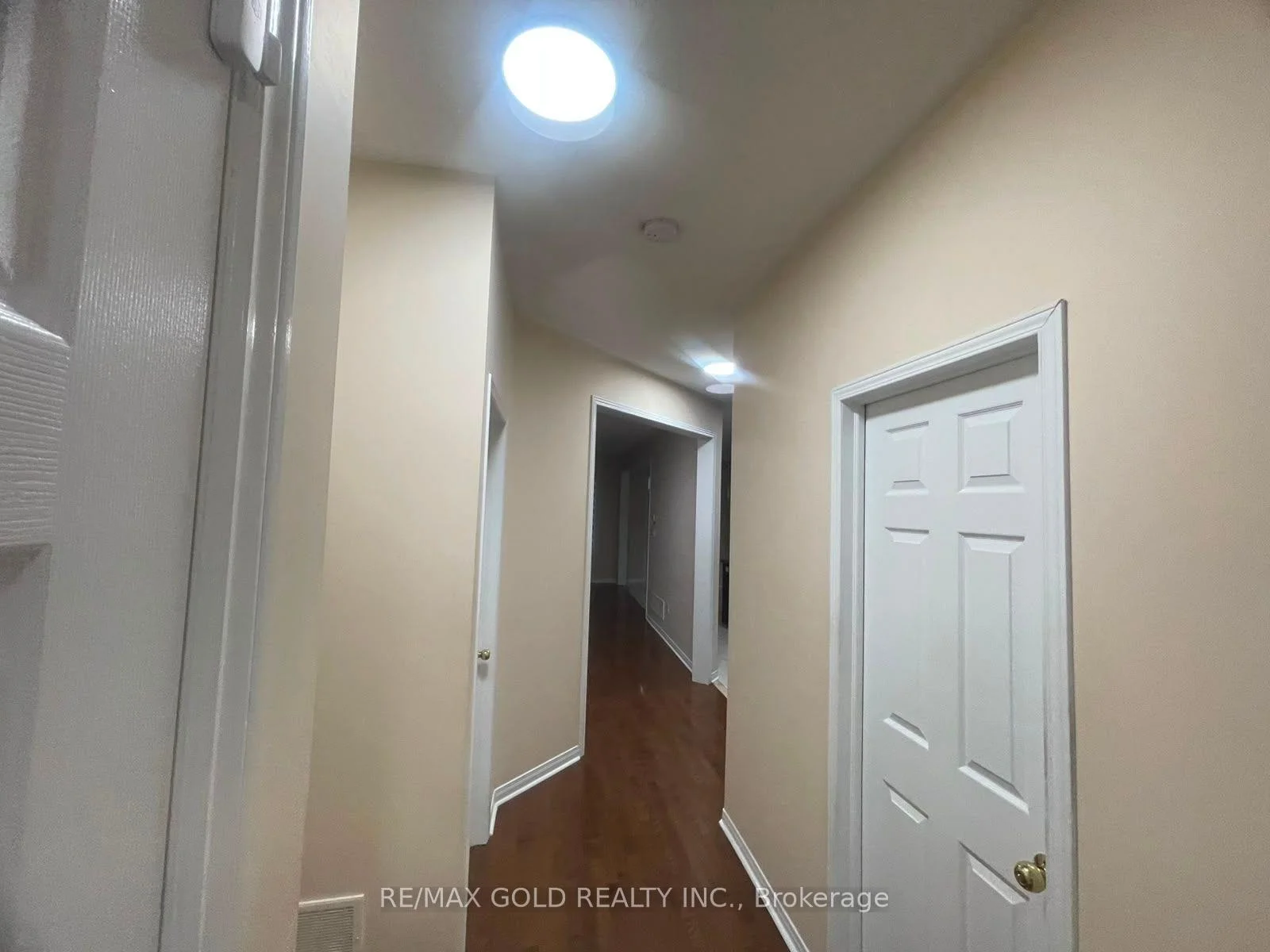 Photo 16 of 20 Kincaid Lane, Markham, Middlefield — HOMEH