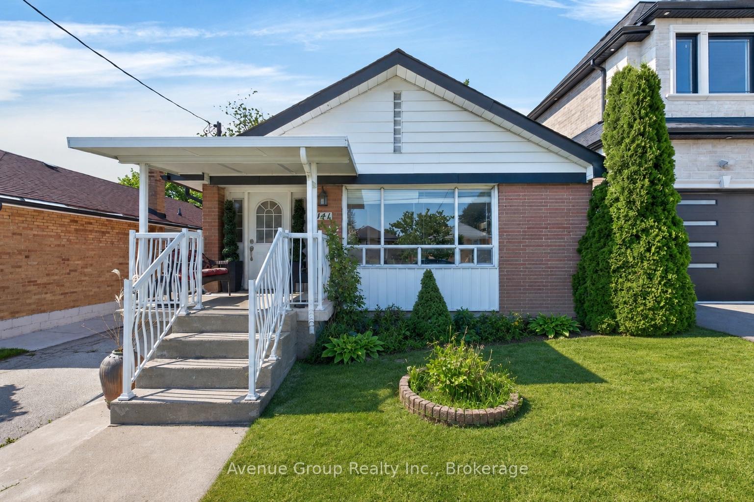 Photo 1 of 141 Budea Crescent, Scarborough, Wexford-Maryvale — HOMEH