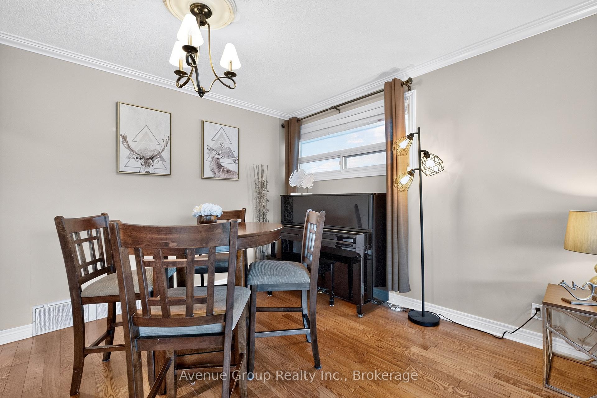 Photo 11 of 141 Budea Crescent, Scarborough, Wexford-Maryvale — HOMEH