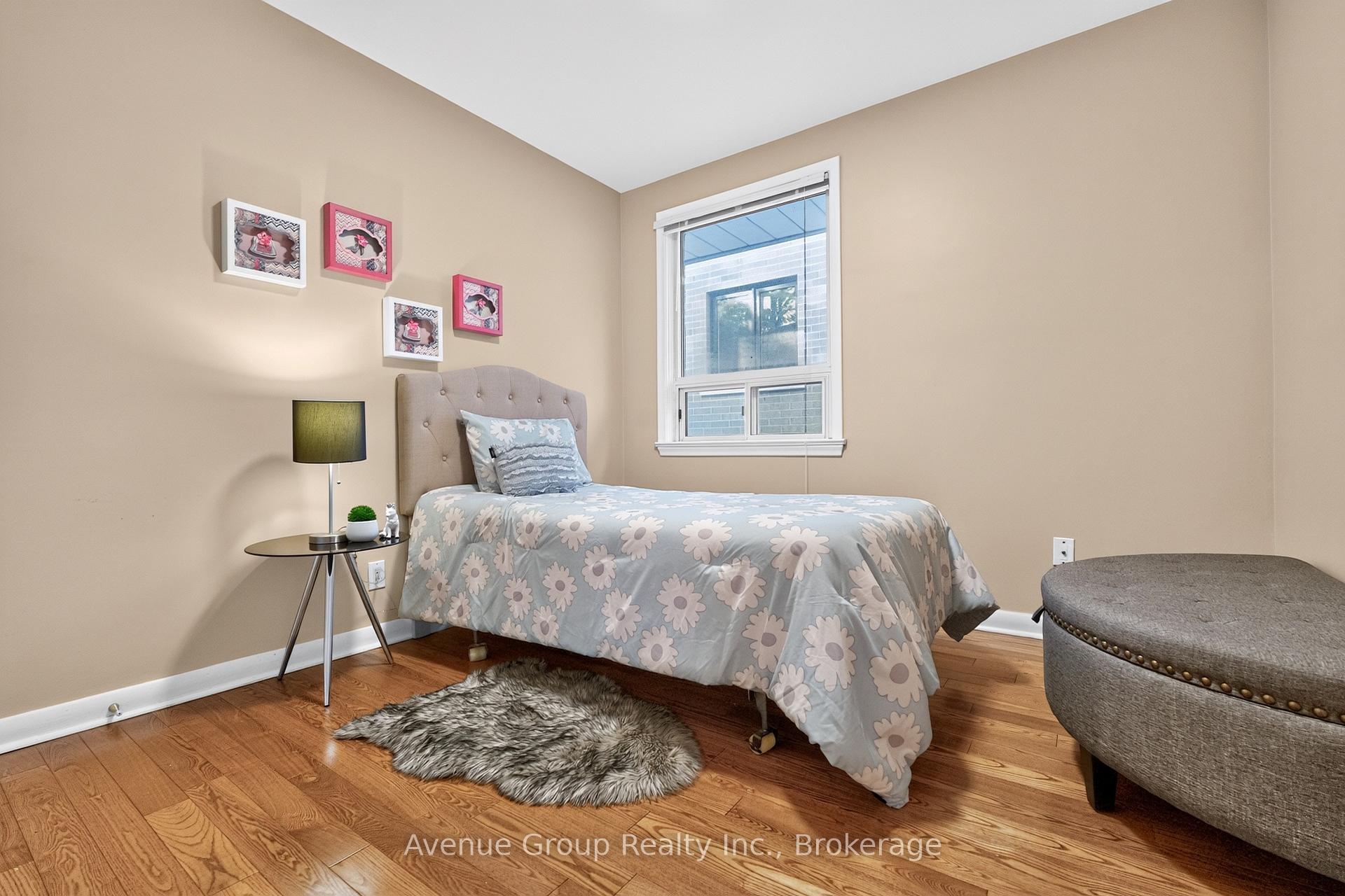 Photo 15 of 141 Budea Crescent, Scarborough, Wexford-Maryvale — HOMEH