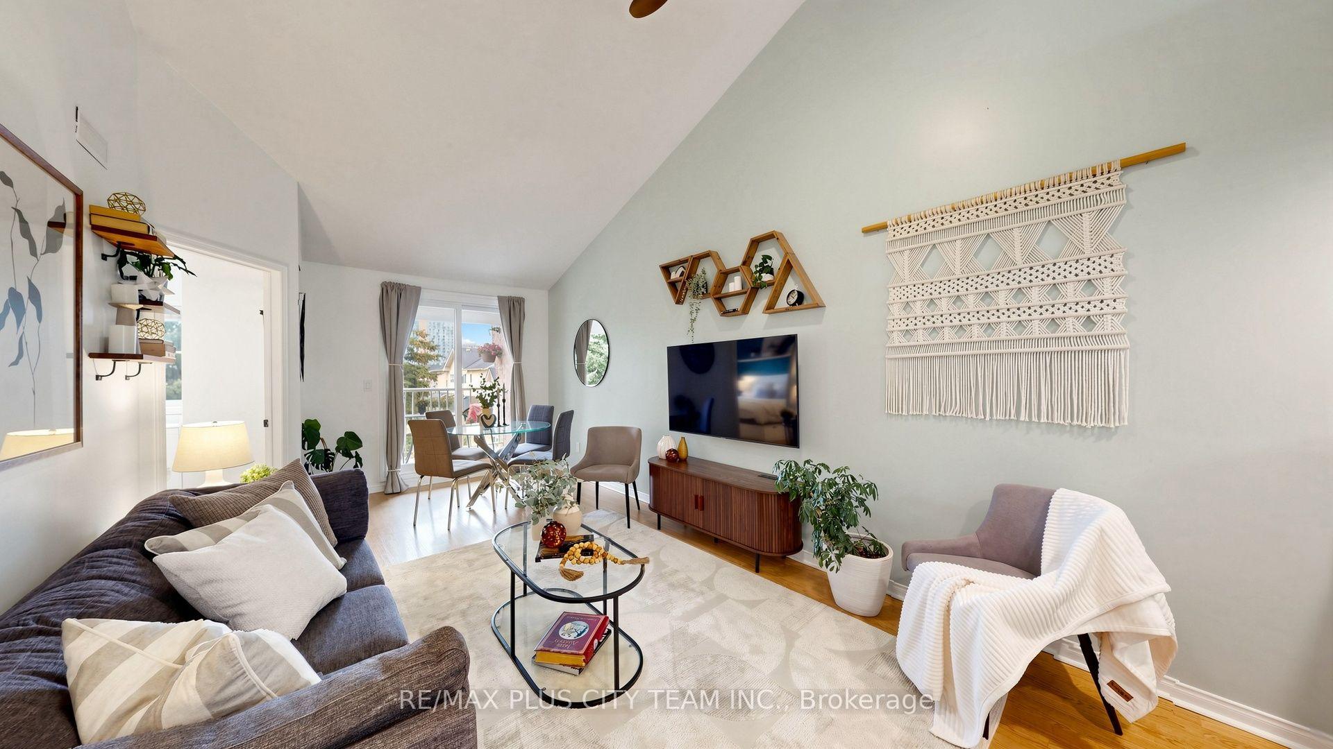 Photo 2 of Unit 111, 55 Bristol Road E, Mississauga, Hurontario — HOMEH