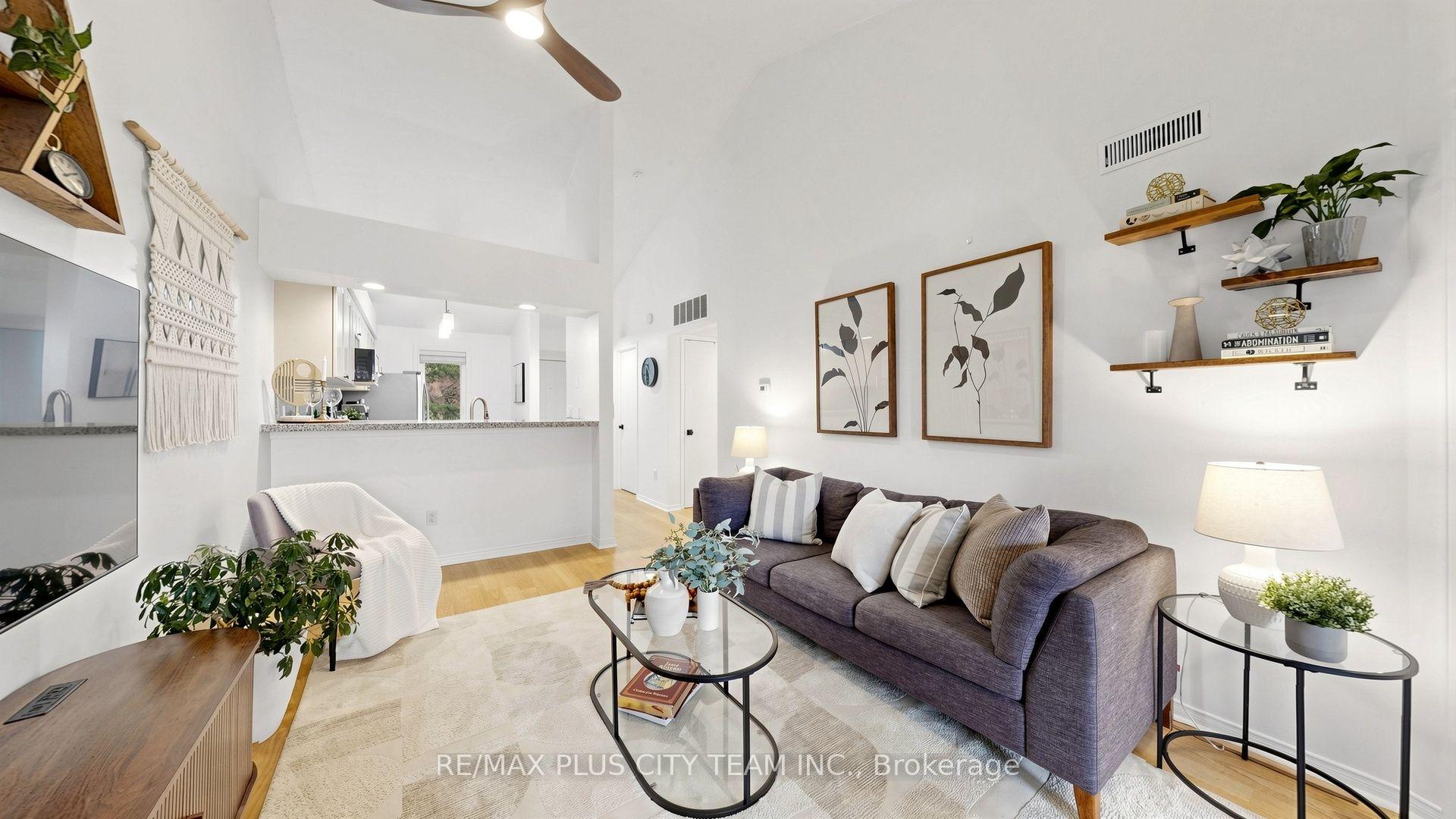 Photo 3 of Unit 111, 55 Bristol Road E, Mississauga, Hurontario — HOMEH