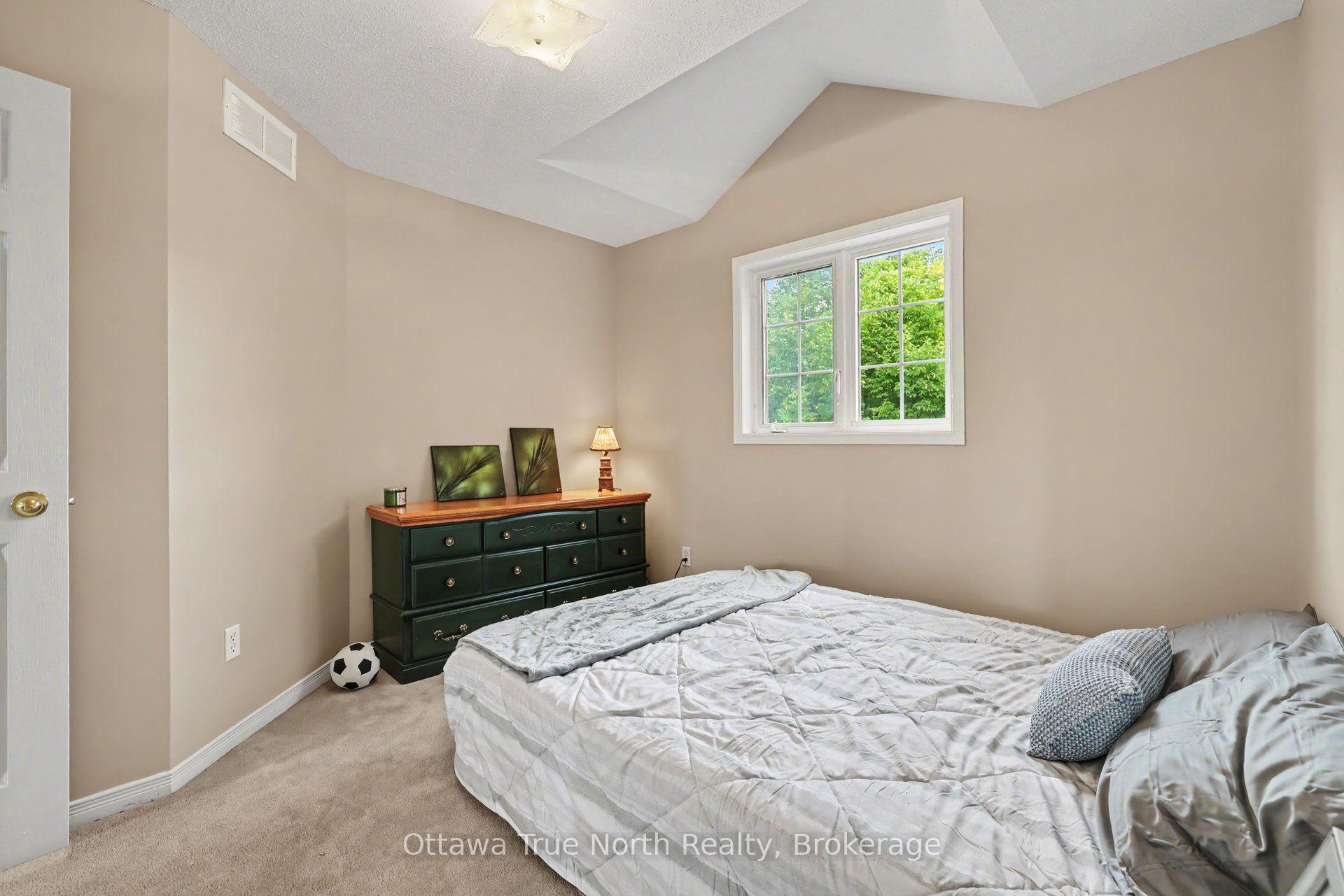 Photo 24 of 187 Kincardine Drive, Ottawa, Kanata - Glencairn/Hazeldean — HOMEH