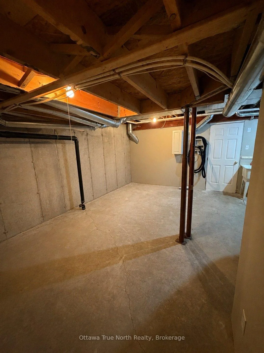 Photo 38 of 187 Kincardine Drive, Ottawa, Kanata - Glencairn/Hazeldean — HOMEH
