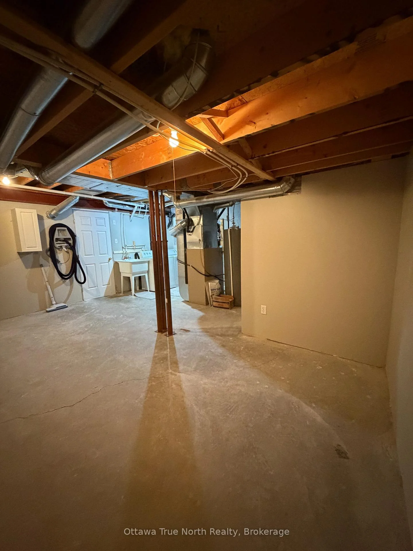 Photo 39 of 187 Kincardine Drive, Ottawa, Kanata - Glencairn/Hazeldean — HOMEH