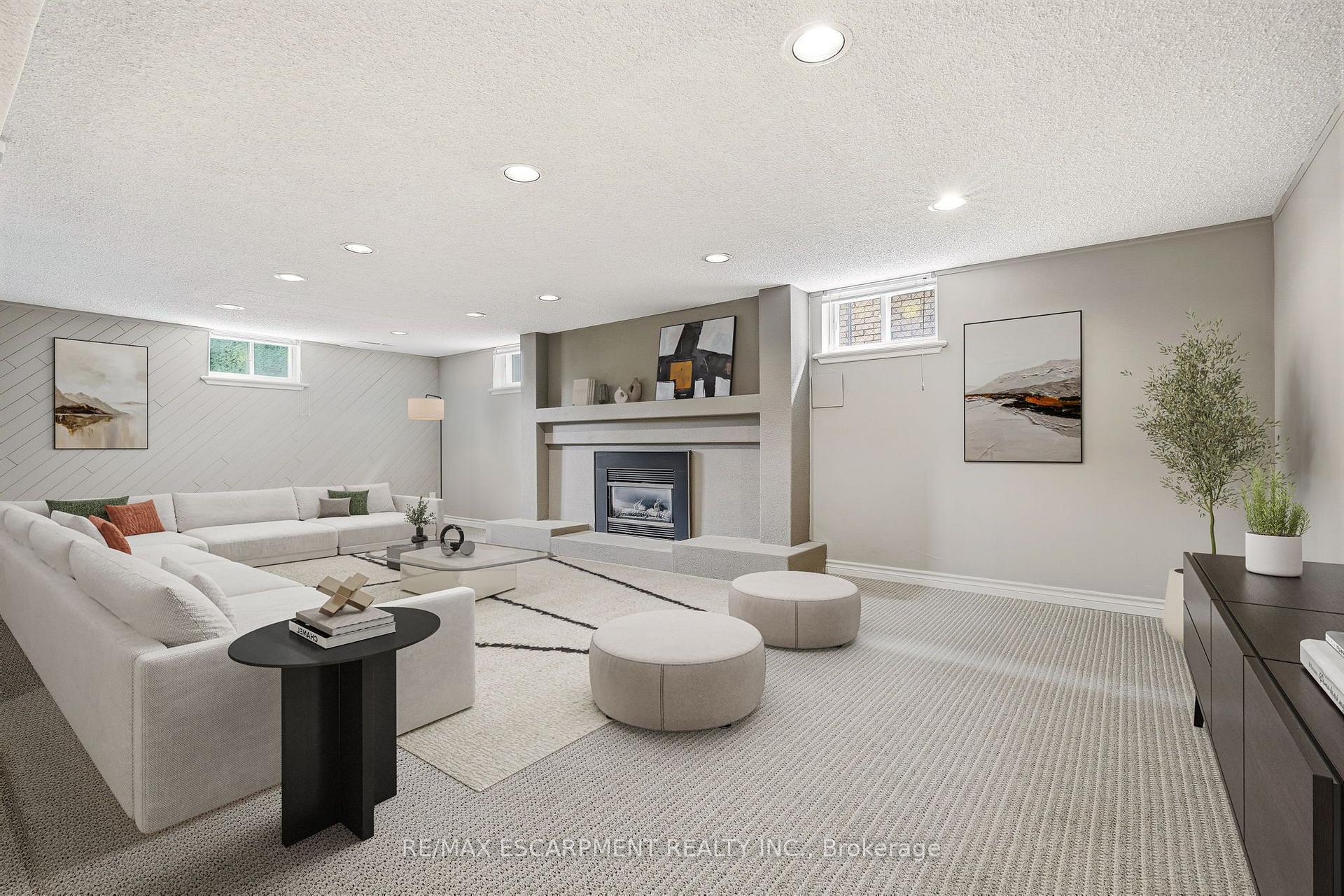 Photo 32 of 27 Brentwood Drive, Hamilton, Stoney Creek — HOMEH