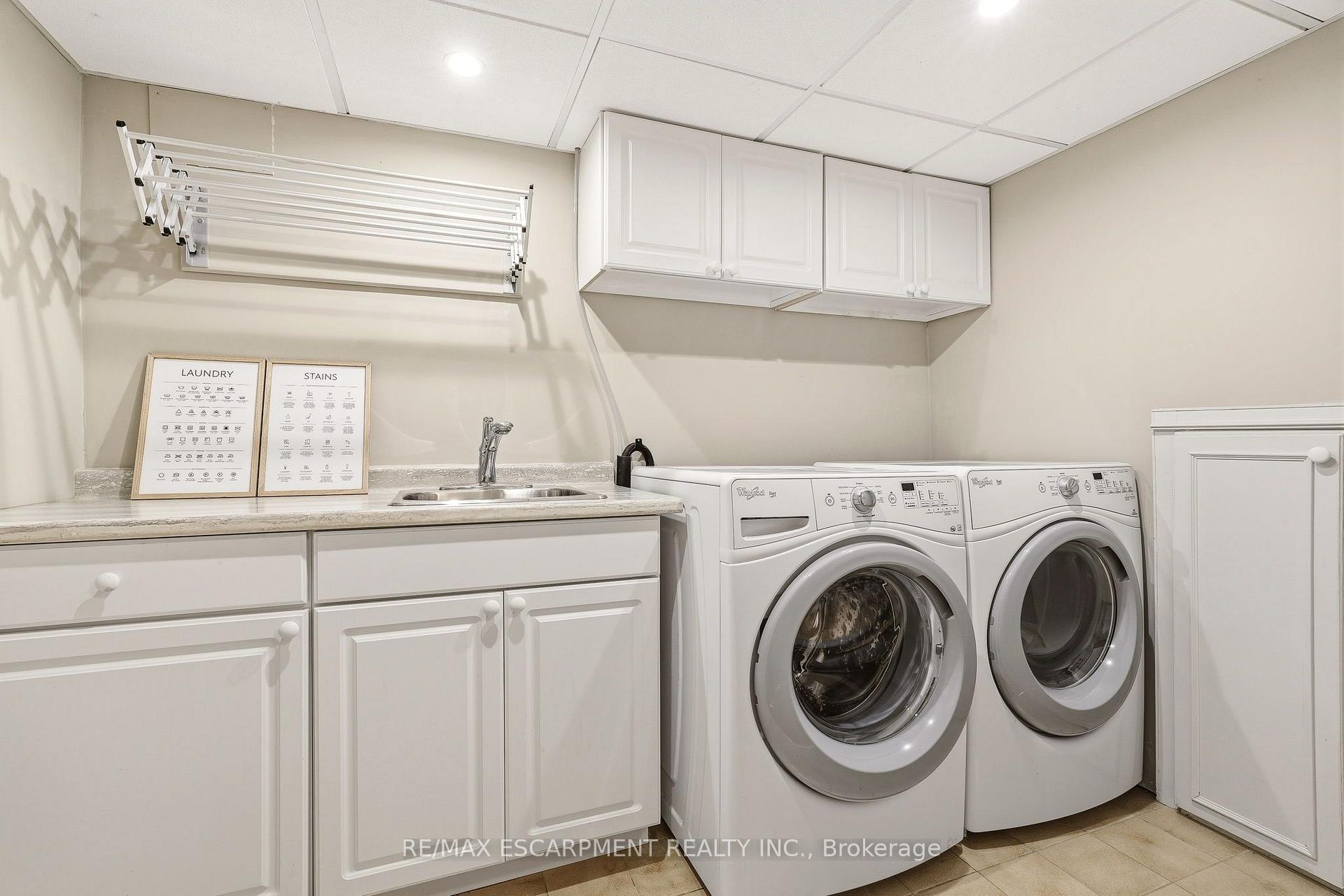 Photo 40 of 27 Brentwood Drive, Hamilton, Stoney Creek — HOMEH