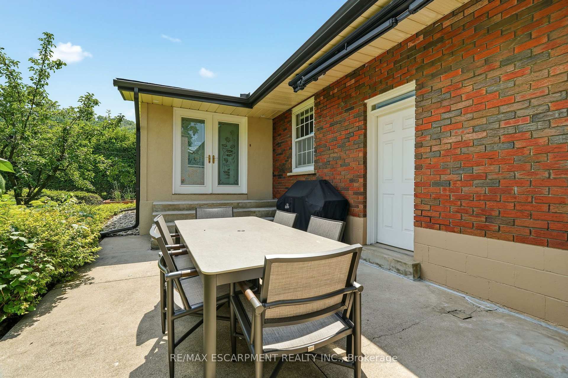 Photo 47 of 27 Brentwood Drive, Hamilton, Stoney Creek — HOMEH
