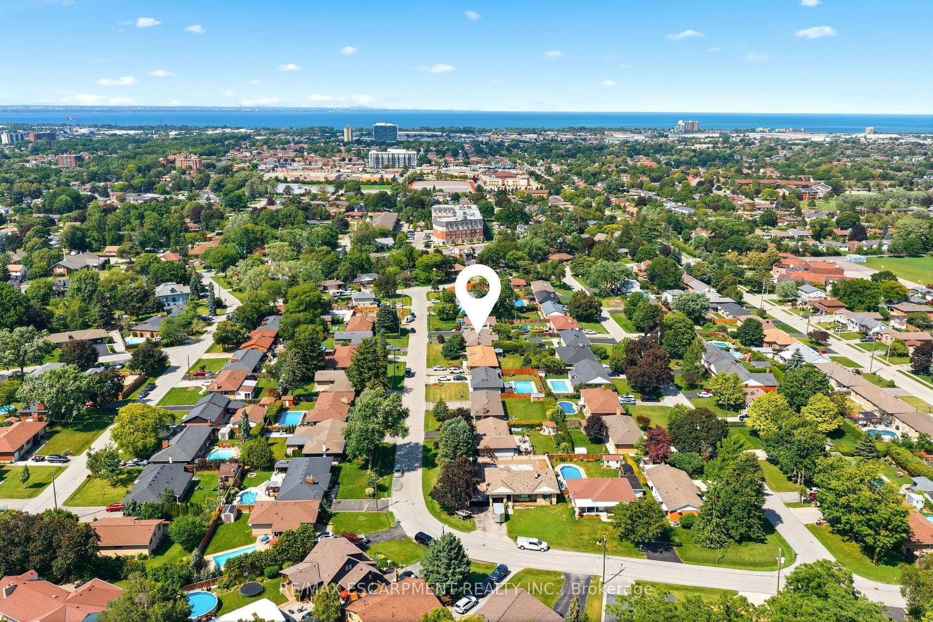 Photo 49 of 27 Brentwood Drive, Hamilton, Stoney Creek — HOMEH