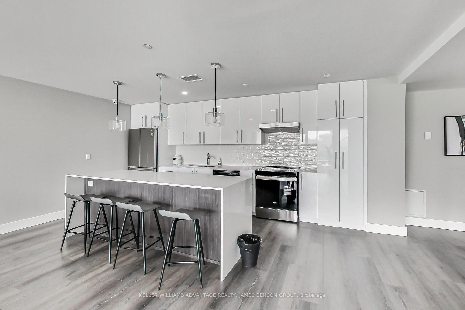 Photo 3 of Unit 907, 15 Queen Street S, Hamilton, Central — HOMEH