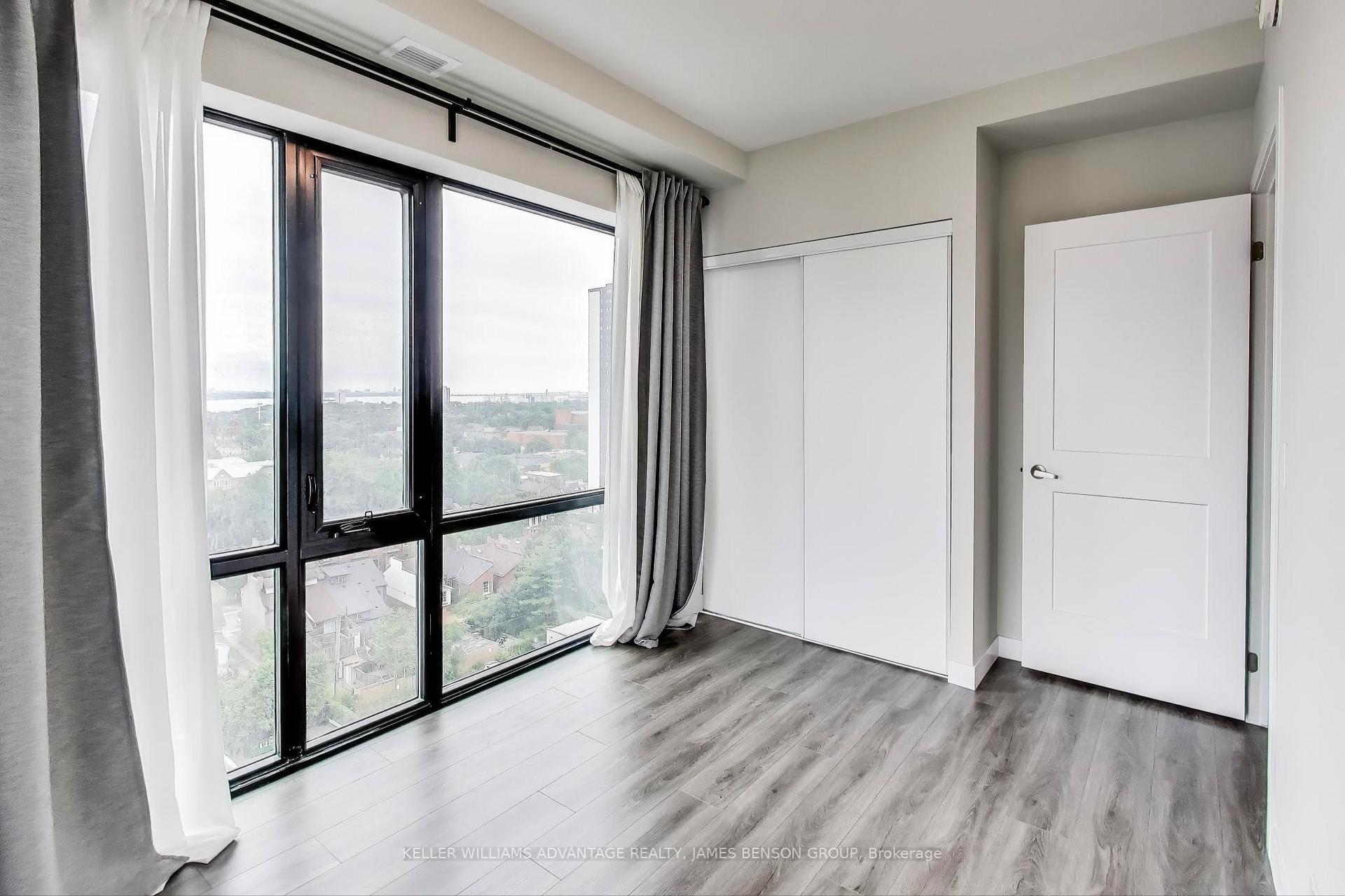 Photo 15 of Unit 907, 15 Queen Street S, Hamilton, Central — HOMEH